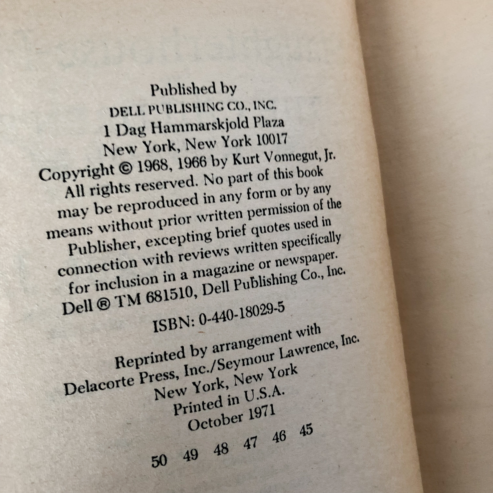 Slaughterhouse Five by Kurt Vonnegut [1971 PAPERBACK] - Bookshop Apocalypse