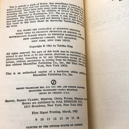 Small World by Tabitha King [1982 PAPERBACK]