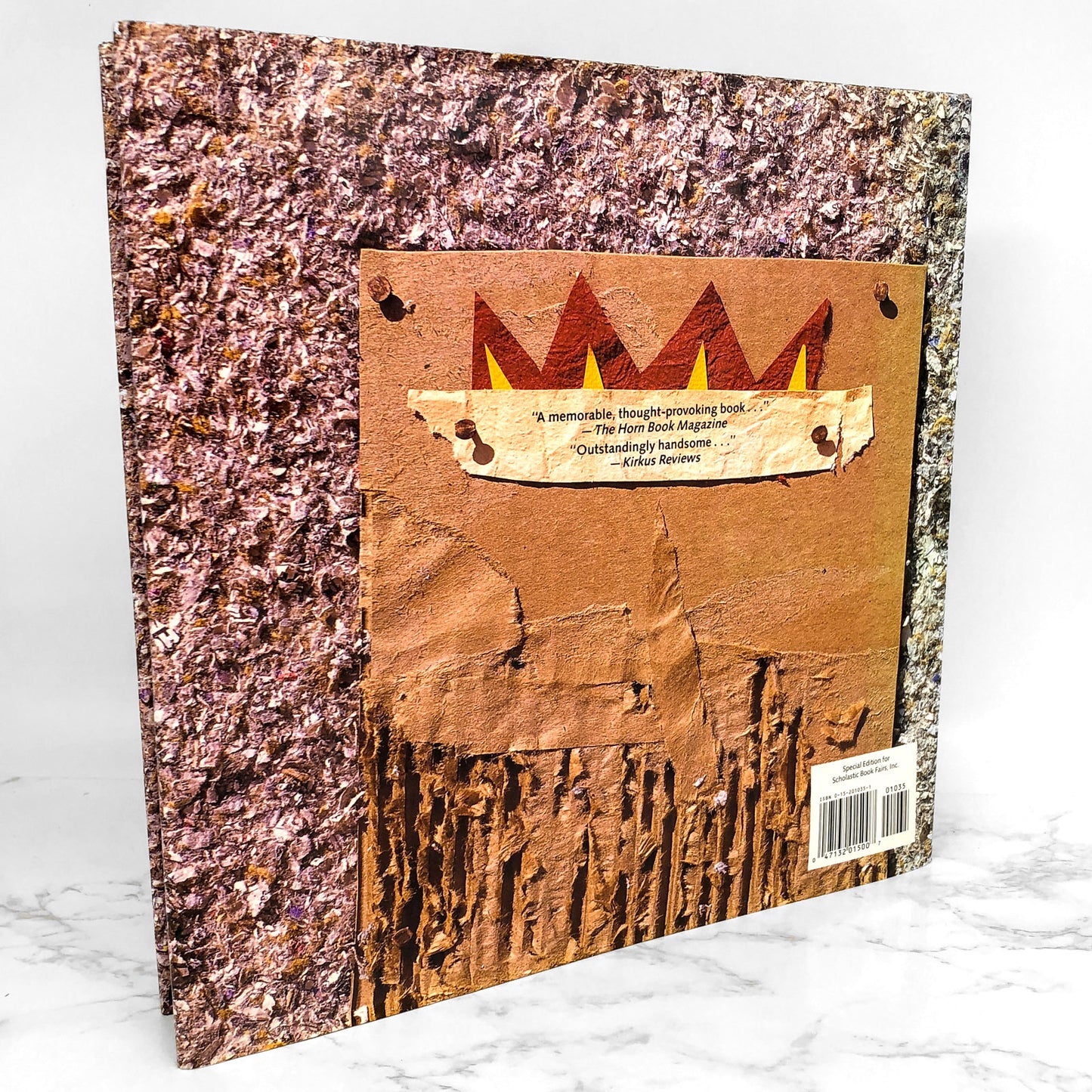 Smoky Night by Eve Bunting & illustrated by David Díaz [FIRST EDITION • FIRST PRINTING] 1994