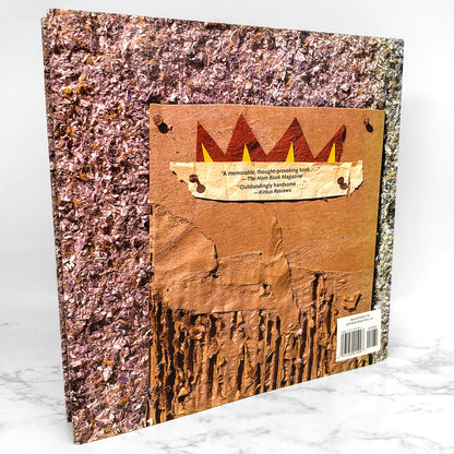 Smoky Night by Eve Bunting & illustrated by David Díaz [FIRST EDITION • FIRST PRINTING] 1994