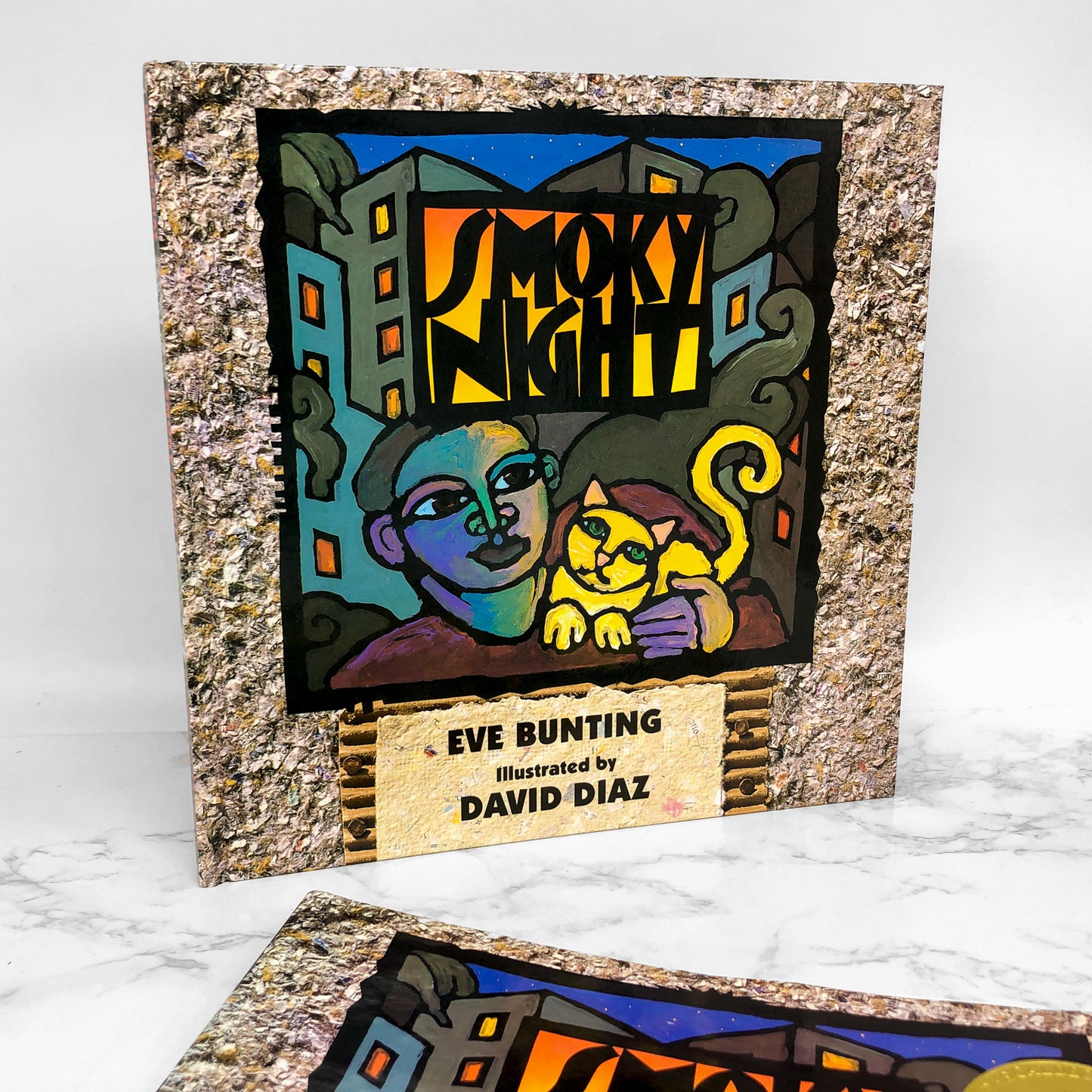 Smoky Night by Eve Bunting & illustrated by David Díaz [FIRST EDITION • FIRST PRINTING] 1994
