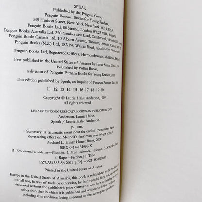 Speak by Laurie Halse Anderson [TRADE PAPERBACK] 2003 • Penguin Putnam