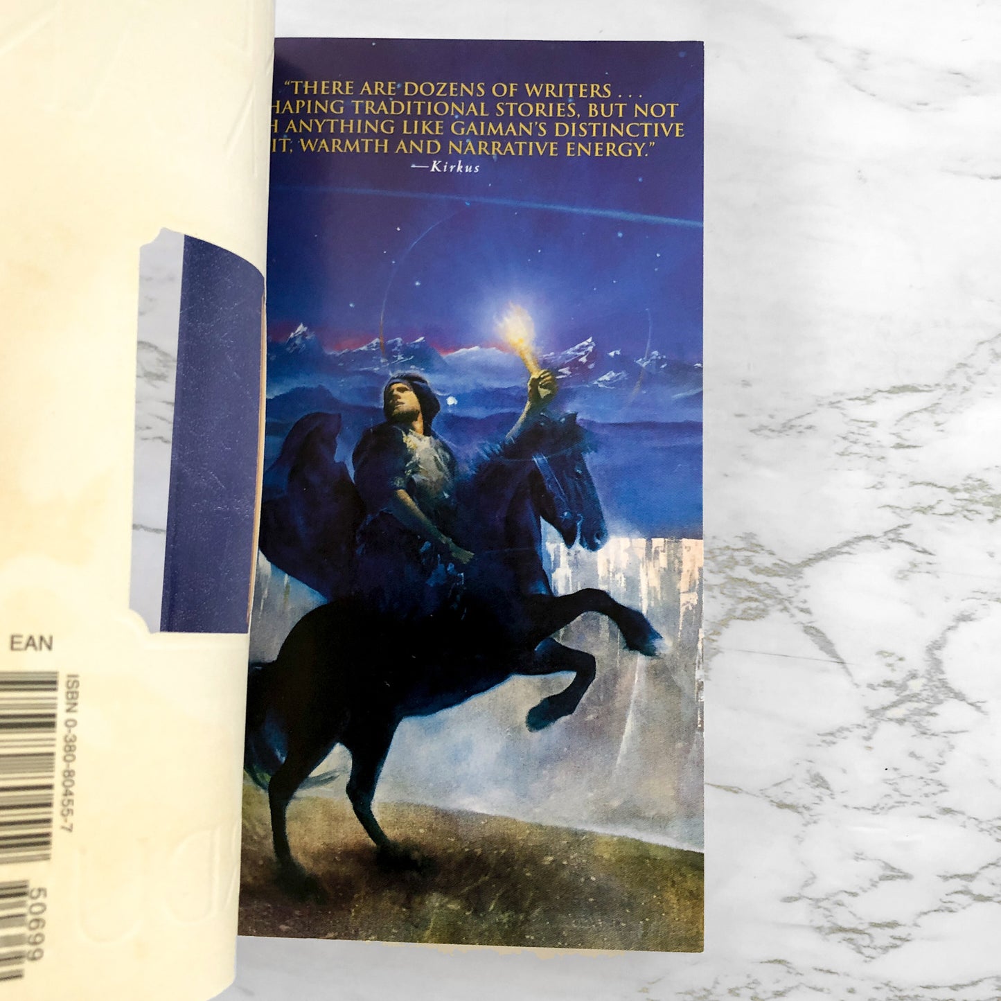 Stardust by Neil Gaiman [FIRST PAPERBACK EDITION / 2000]