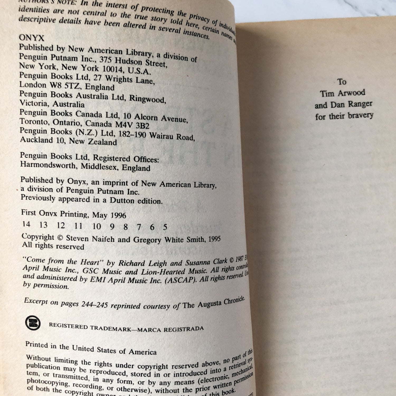 A Stranger in the Family: A True Story of Murder, Madness & Unconditional Love by Steven Naifeh & Gregory Smith [1996 PAPERBACK] - Bookshop Apocalypse