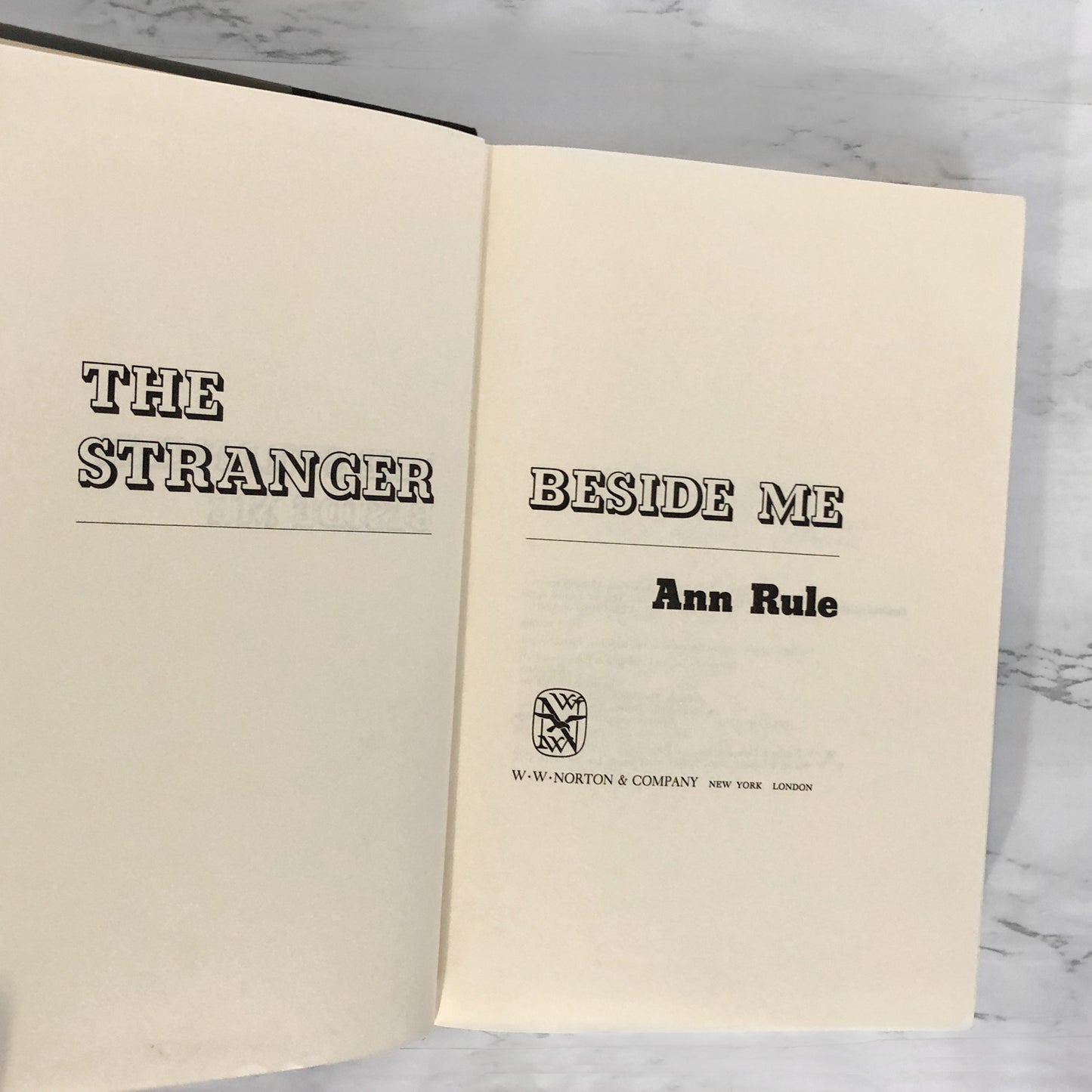 The Stranger Beside Me: Ted Bundy by Ann Rule [FIRST EDITION / FIRST PRINTING]