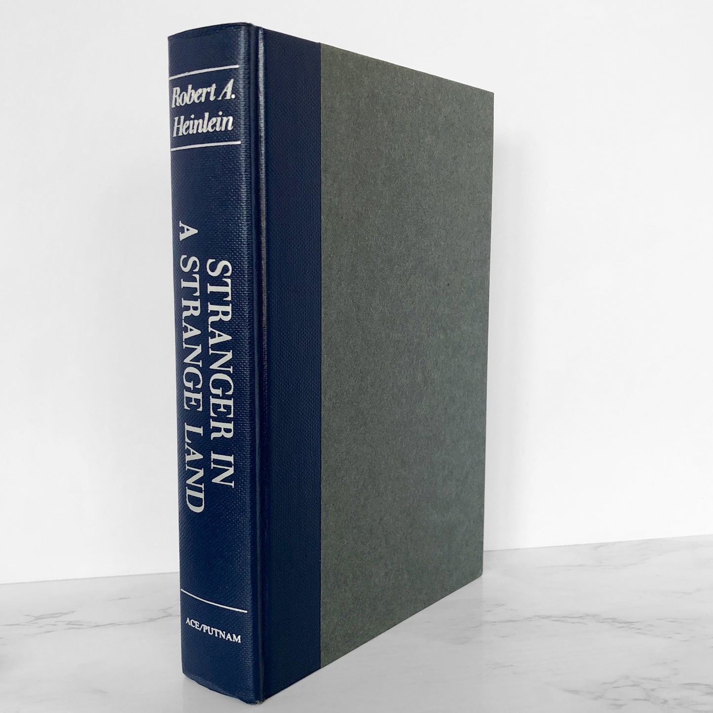 Stranger in a Strange Land [Uncut] by Robert A. Heinlein [ACE BOOK CLUB EDITION / 1991]