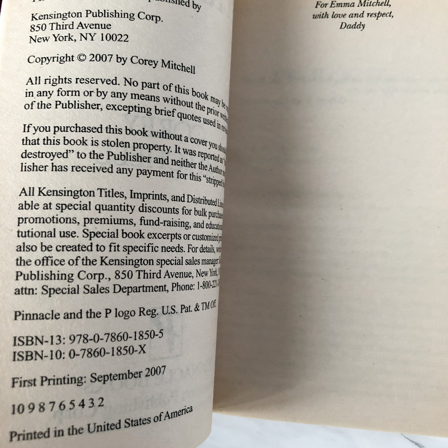 Strangler by Corey Mitchell [FIRST EDITION / 2007] - Bookshop Apocalypse