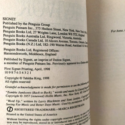 Survivor by Tabitha King [FIRST PAPERBACK PRINTING / 1998]