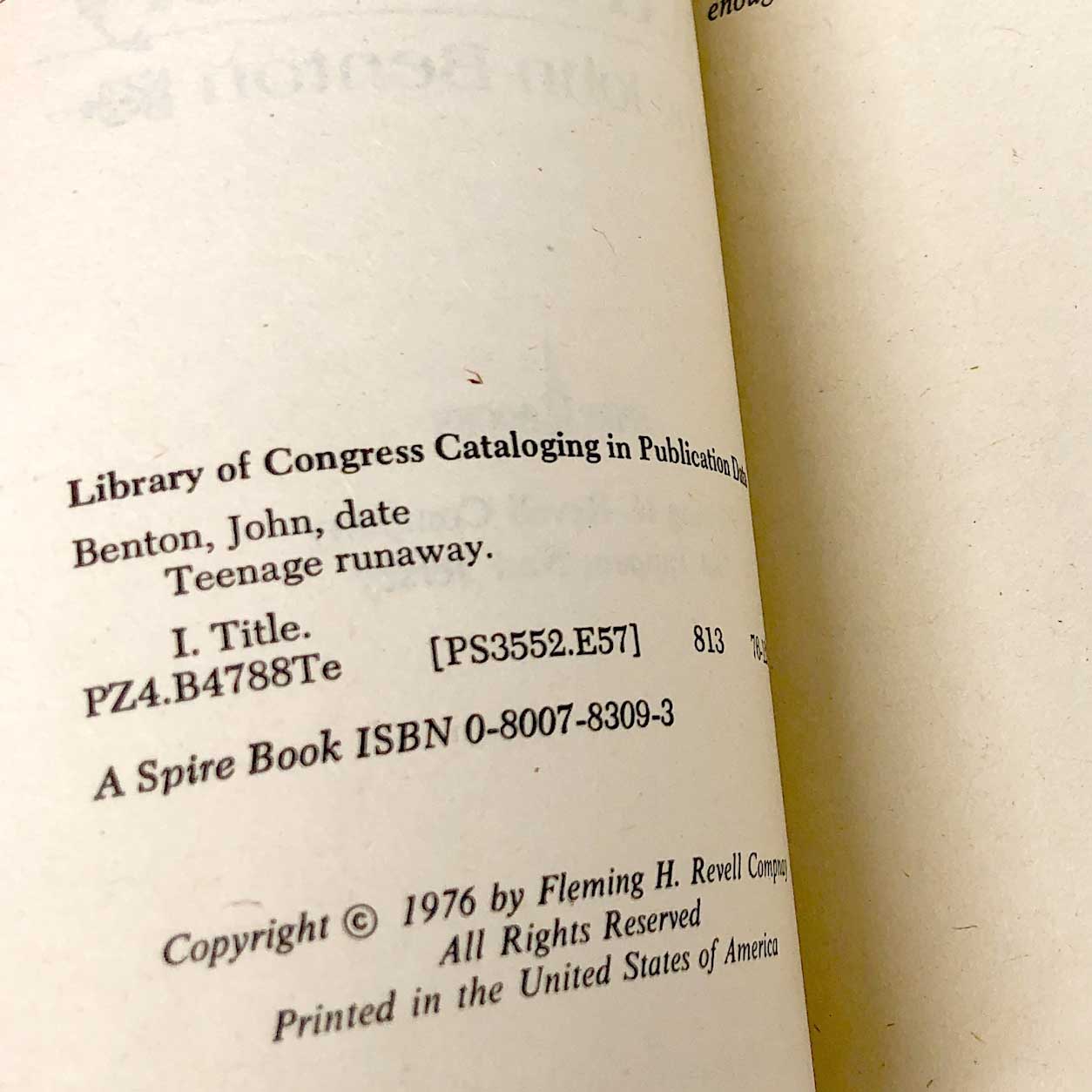 Teenage Runaway by John Benton [1976 PAPERBACK]