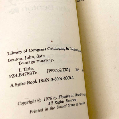 Teenage Runaway by John Benton [1976 PAPERBACK]