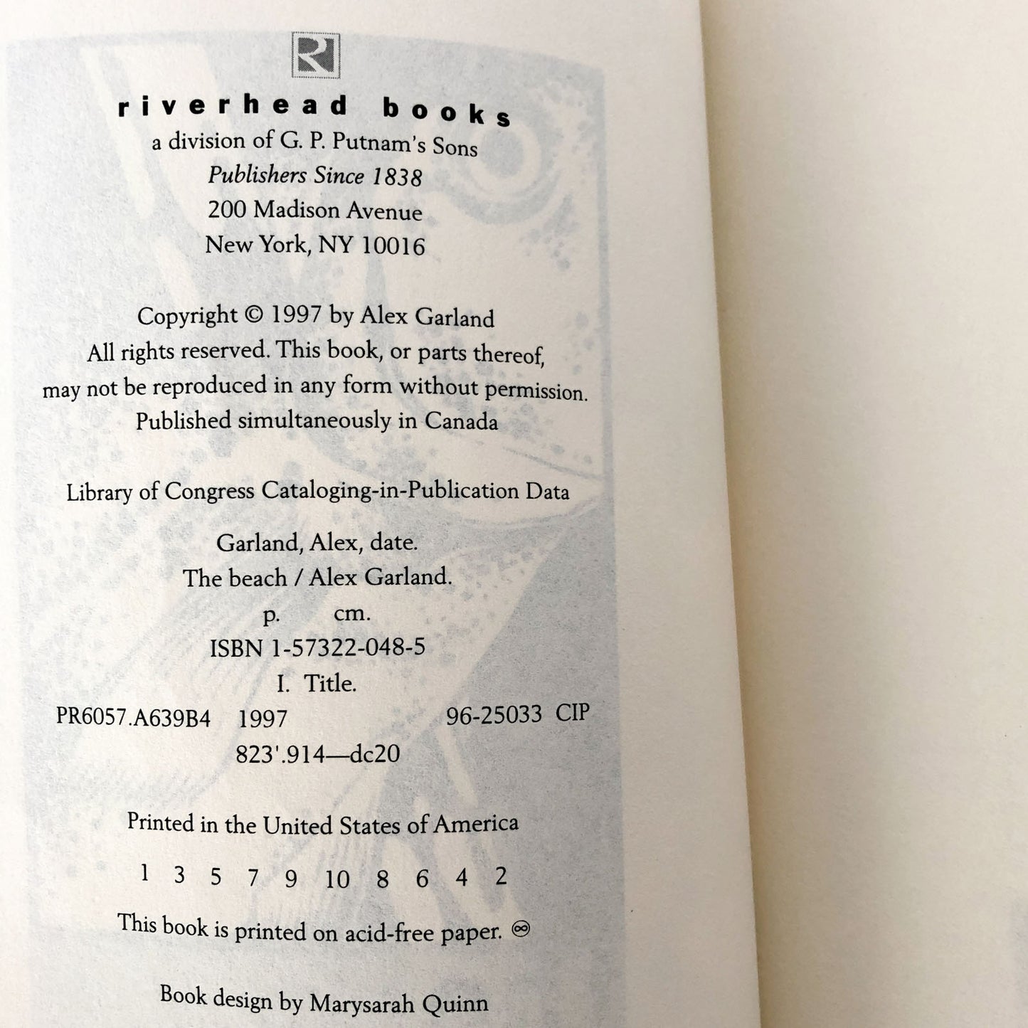 The Beach by Alex Garland [FIRST PAPERBACK PRINTING / 1997]