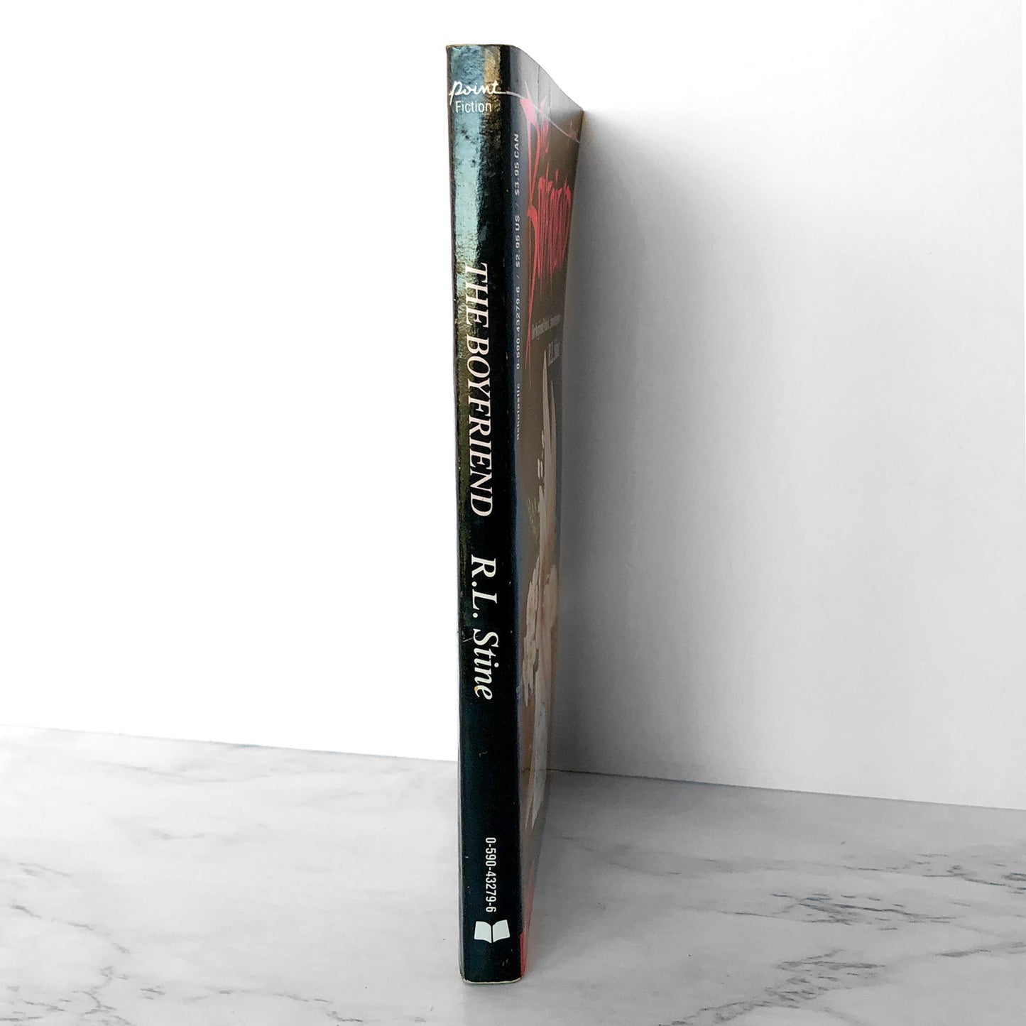 The Boyfriend by R.L. Stine [1990 PAPERBACK] Point Horror #19