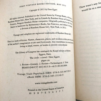 The Circle by Dave Eggers SIGNED! [FIRST TRADE PAPERBACK PRINTING] 2014 • Vintage