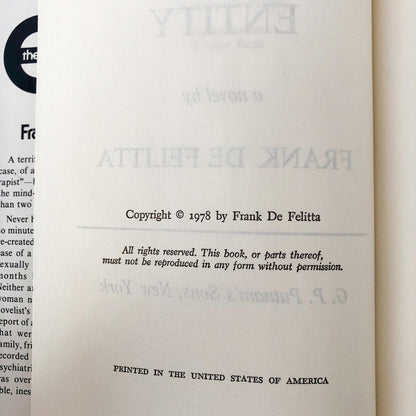 The Entity by Frank De Felitta [FIRST BOOK CLUB EDITION] 1978 • G.P. Putnam's Sons