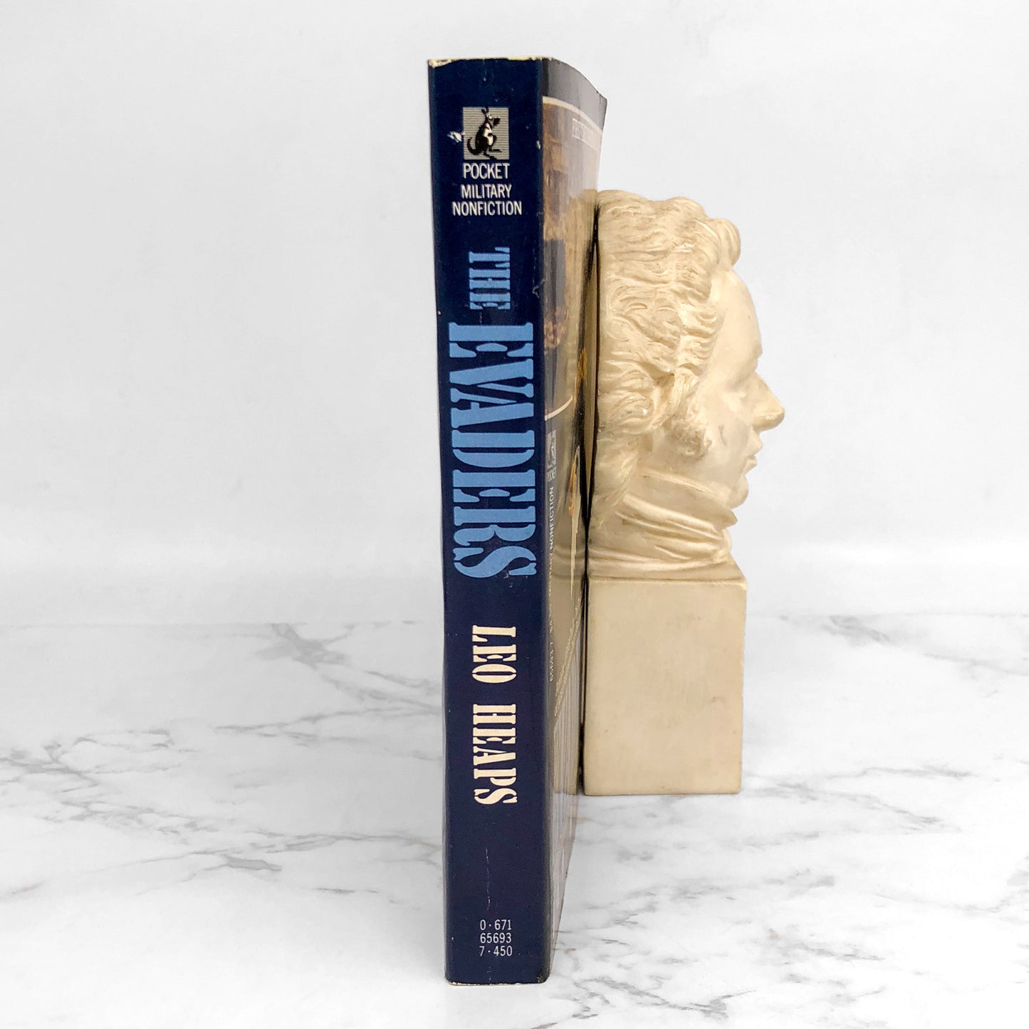 The Evaders • The Story of the Most Amazing Mass Escape of World War II by Leo Heaps [1988 PAPERBACK]