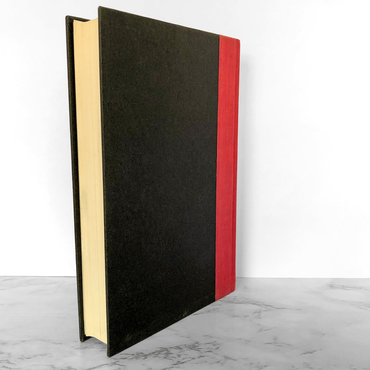 The Hot House: Life Inside Leavenworth Prison by Pete Earley [FIRST EDITION]