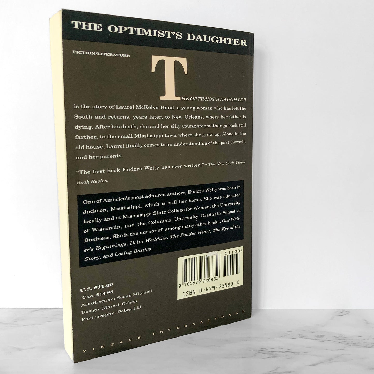 The Optimist's Daughter by Eudora Welty [TRADE PAPERBACK / 1990]