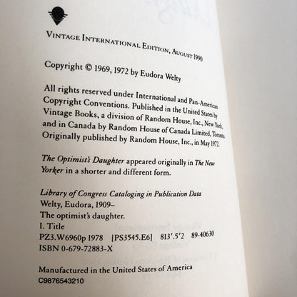 The Optimist's Daughter by Eudora Welty [TRADE PAPERBACK / 1990]