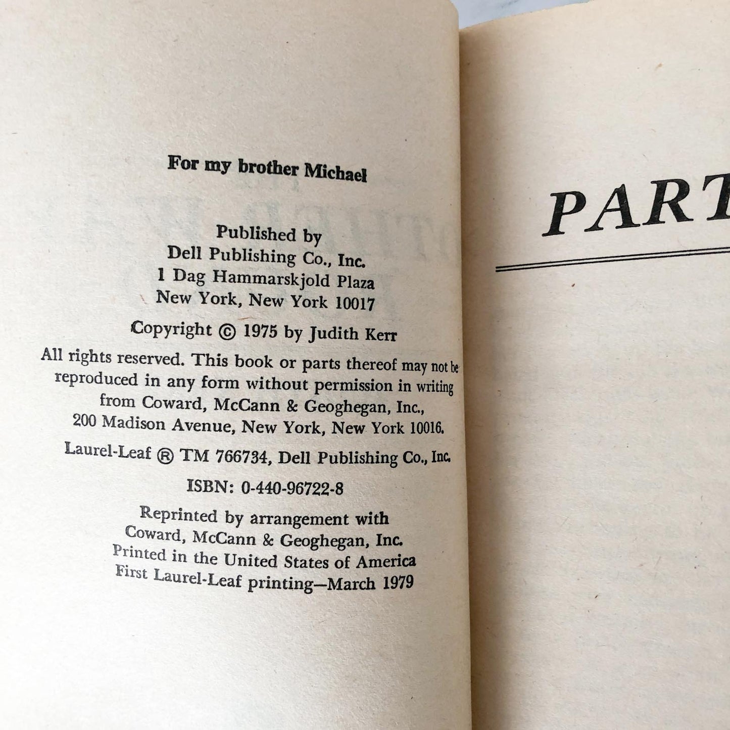 The Other Way Round by Judith Kerr [FIRST PAPERBACK PRINTING] 1979 • Dell