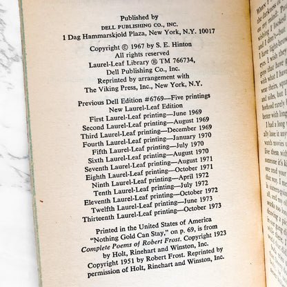 The Outsiders by S.E. Hinton [1973 PAPERBACK]