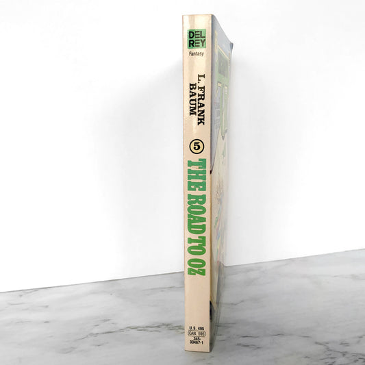 The Road to Oz by L. Frank Baum [1984 PAPERBACK] Del-Rey Fantasy • Oz #5