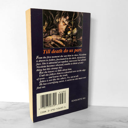 The Stranger by Caroline B. Cooney [FIRST PRINTING / 1993] Point Horror #57