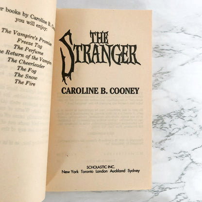 The Stranger by Caroline B. Cooney [FIRST PRINTING / 1993] Point Horror #57