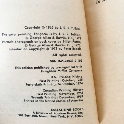 The Two Towers by J.R.R. Tolkien [1974 PAPERBACK] • Ballantine