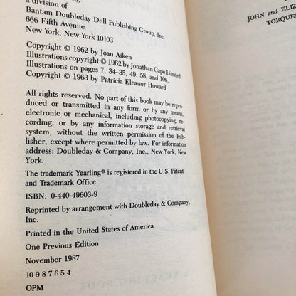 The Wolves of Willoughby Chase by Joan Aiken [1987 TRADE PAPERBACK]