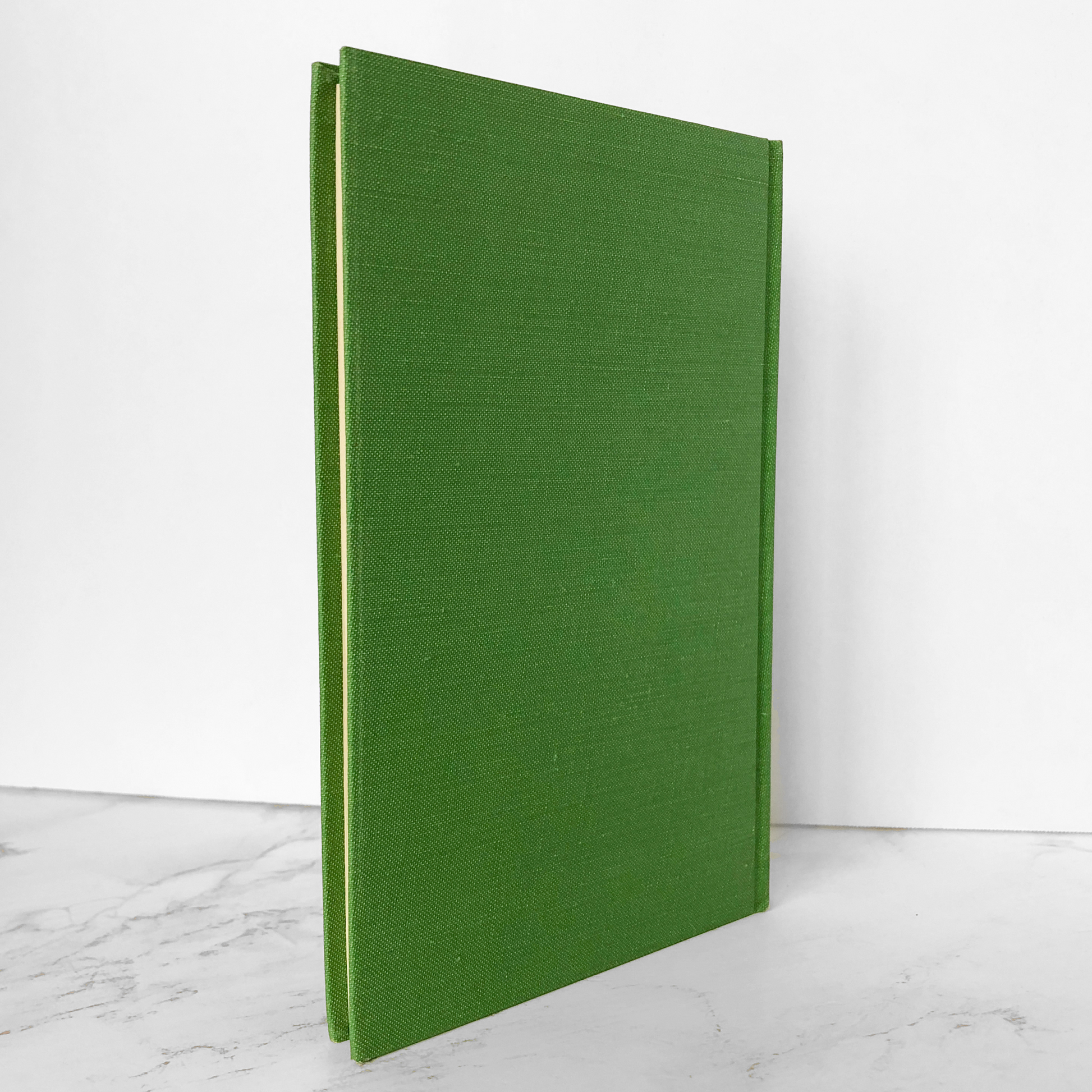 Through a Glass Clearly by Isaac Asimov [1977 UK HARDCOVER] - Bookshop Apocalypse