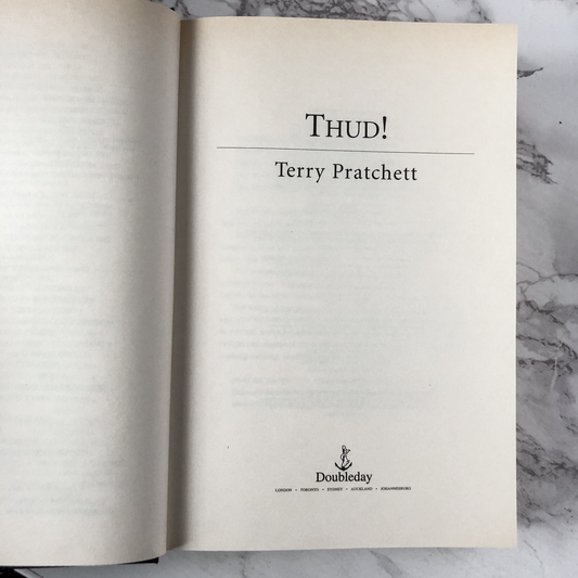 Thud! by Terry Pratchett [UK FIRST EDITION] - Bookshop Apocalypse