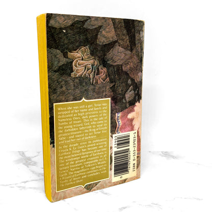 The Tombs of Atuan by Ursula K. Le Guin [1984 PAPERBACK] Earthsea #2