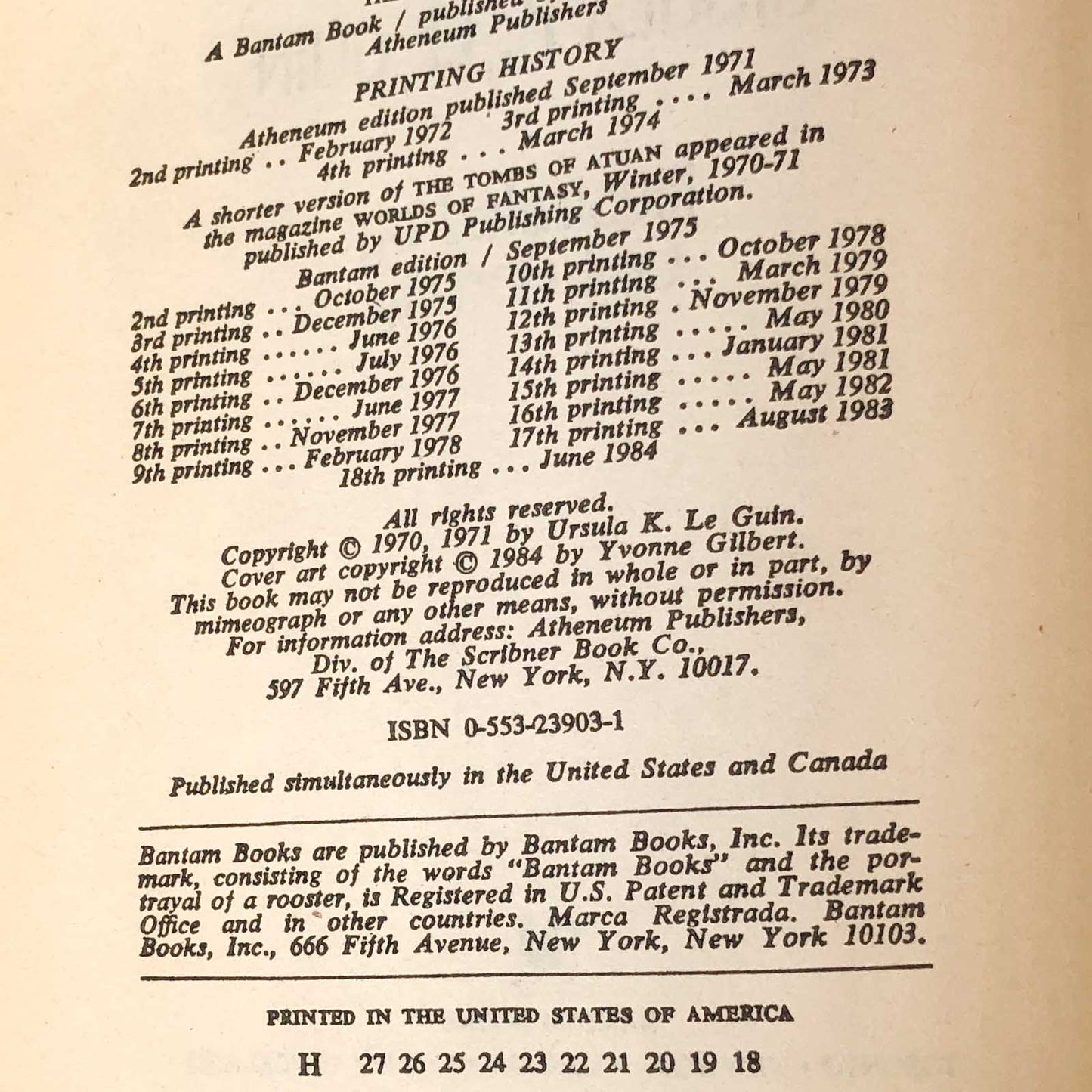 The Tombs of Atuan by Ursula K. Le Guin [1984 PAPERBACK] Earthsea #2