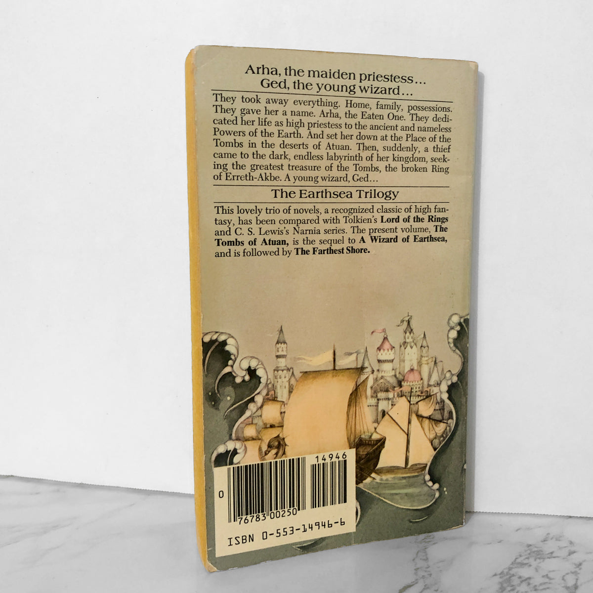 The Tombs of Atuan by Ursula K. Le Guin [1975 PAPERBACK] - Bookshop Apocalypse