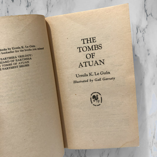The Tombs of Atuan by Ursula K. Le Guin [1975 PAPERBACK] - Bookshop Apocalypse