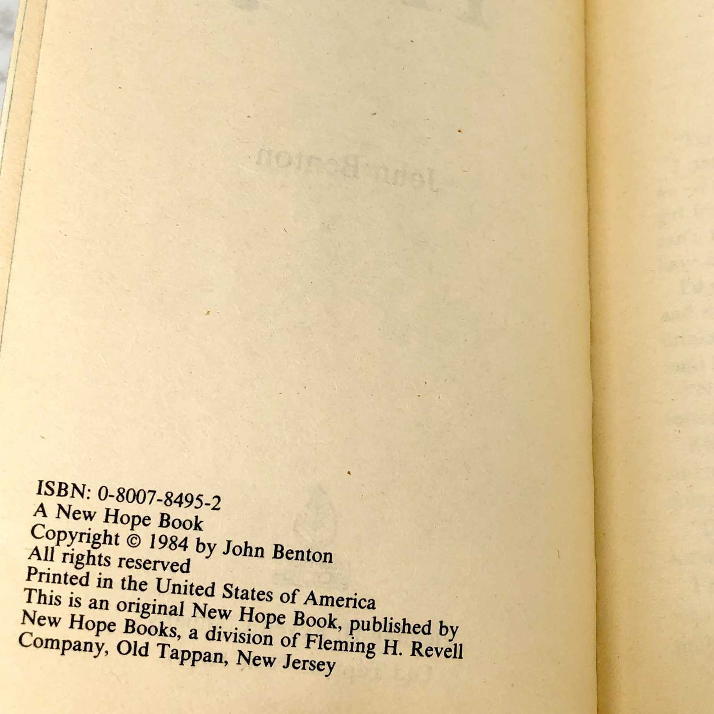 Tracy by John Benton [1984 PAPERBACK]