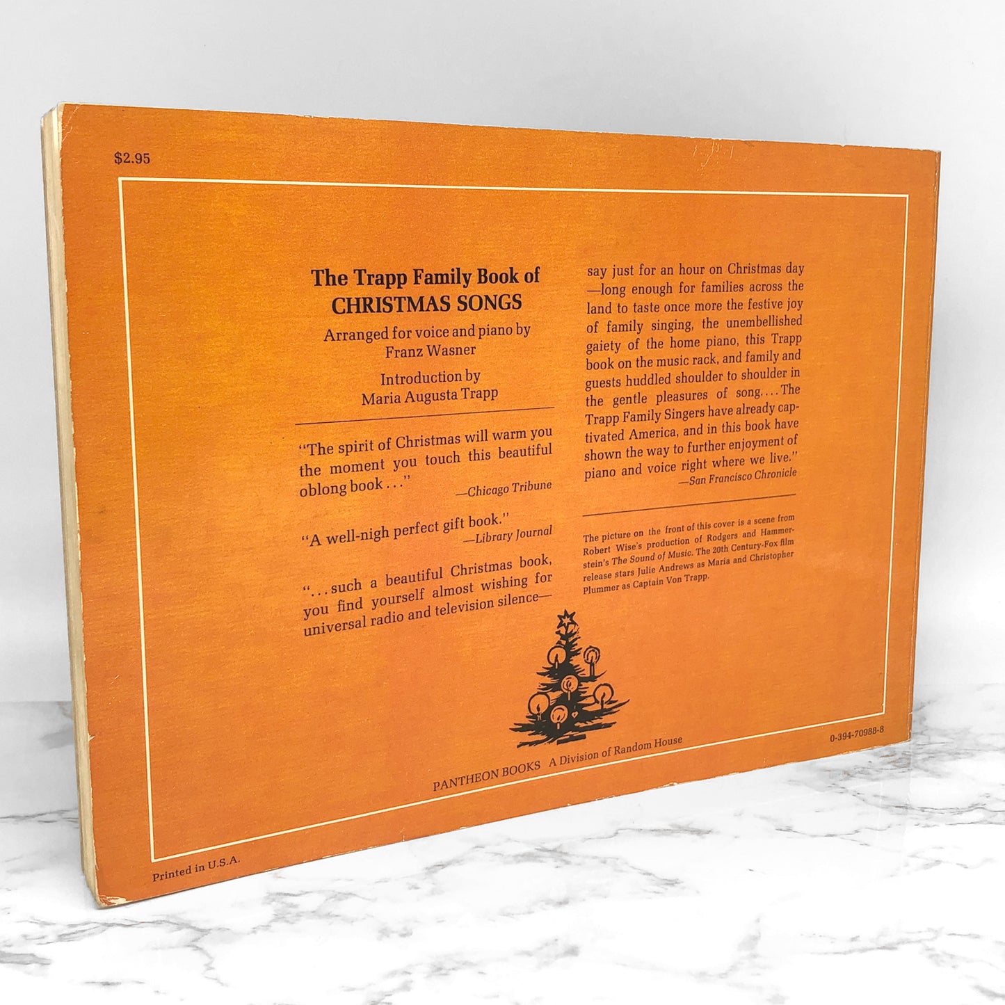 The Trapp Family Book of Christmas Songs [VINTAGE TRADE PAPERBACK] 1973 ❧ Pantheon Books