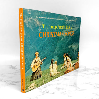 The Trapp Family Book of Christmas Songs [VINTAGE TRADE PAPERBACK] 1973 ❧ Pantheon Books