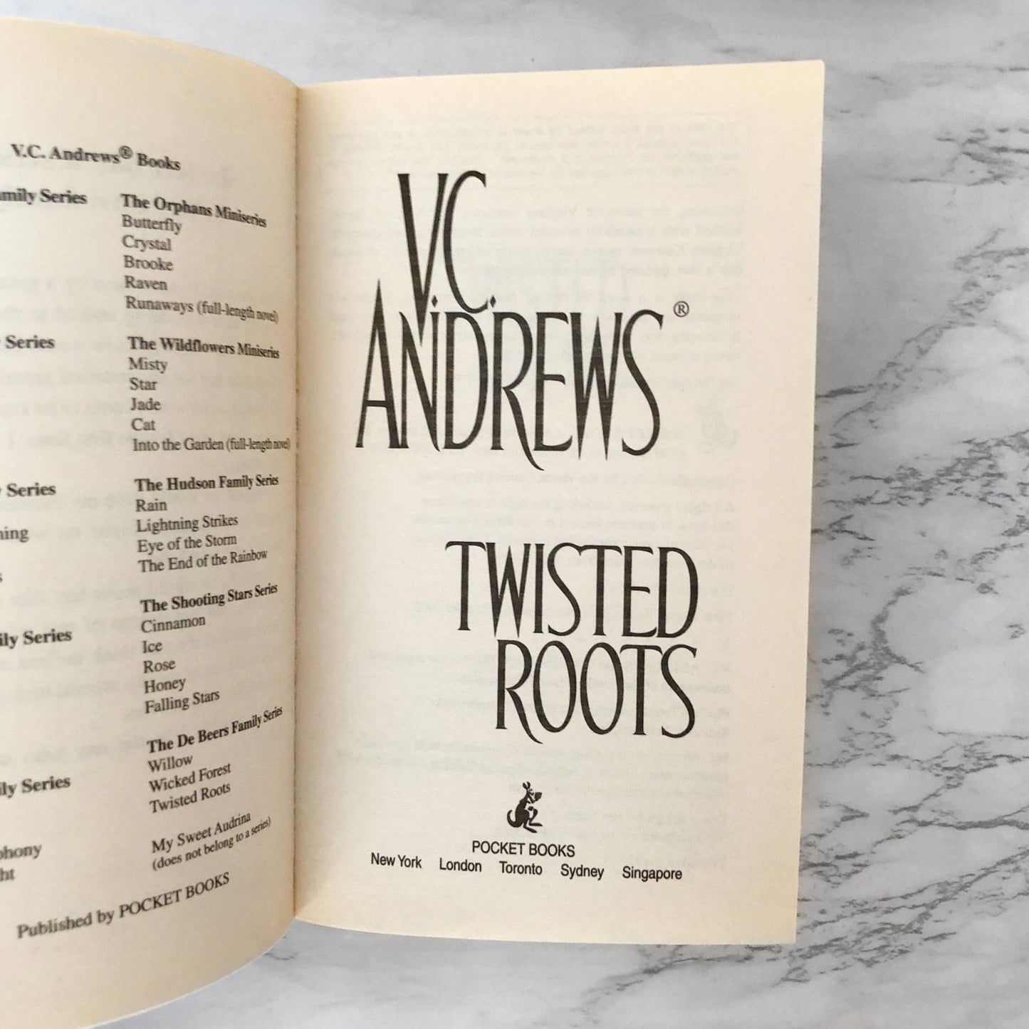 Twisted Roots by V.C. Andrews [FIRST PAPERBACK EDITION] 2002