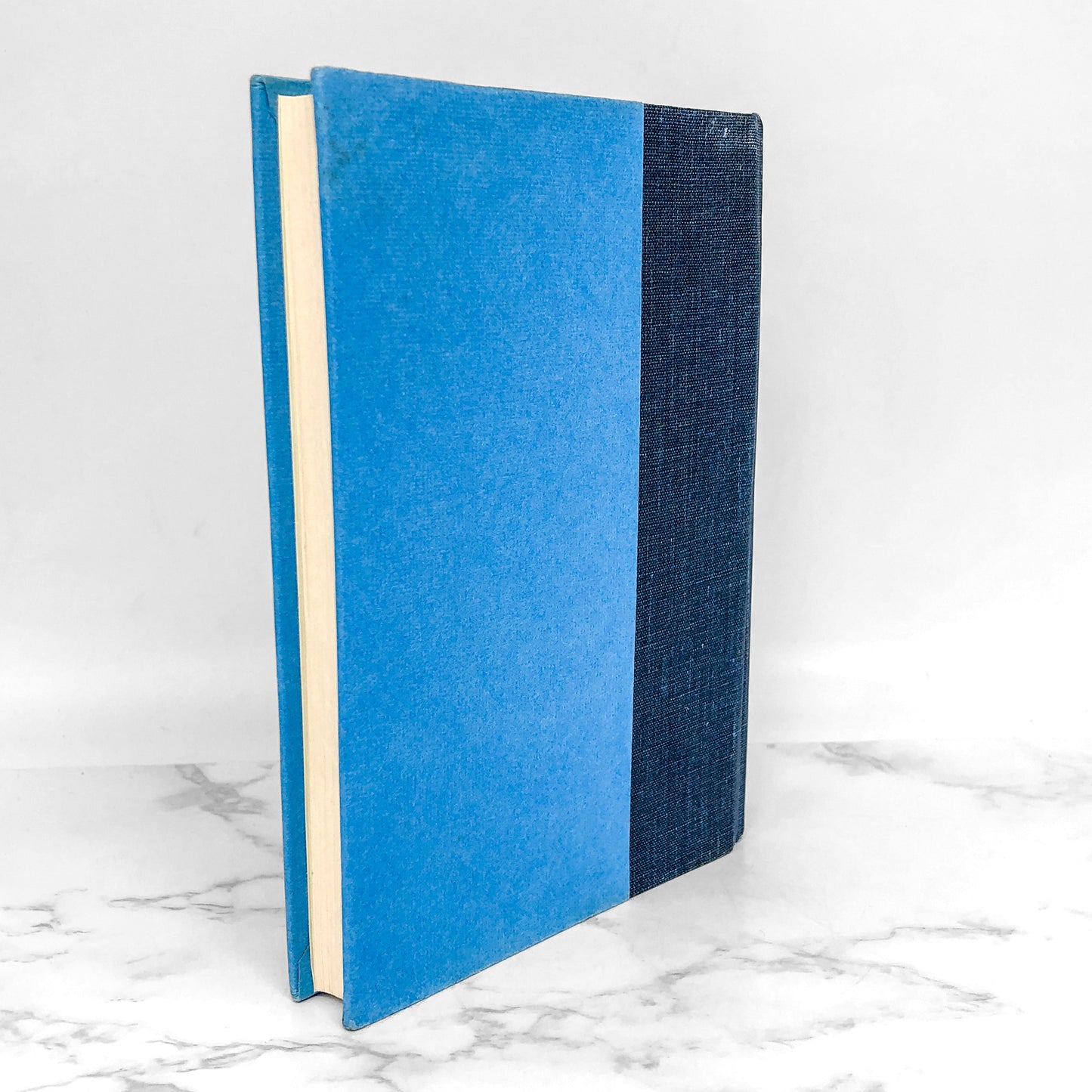 Two Old Women: An Alaskan Legend of Betrayal, Courage & Survival by Velma Wallis [FIRST EDITION] 1993