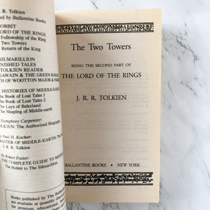 The Two Towers by J.R.R. Tolkien [1982 PAPERBACK]