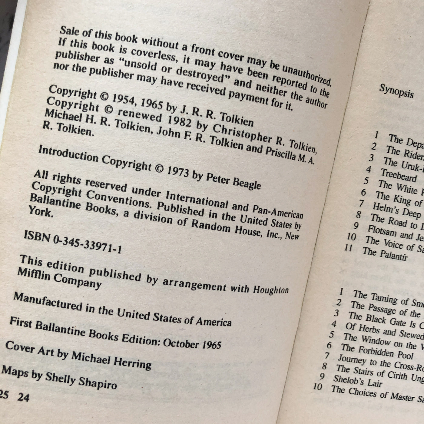 The Two Towers by J.R.R. Tolkien [1982 PAPERBACK]