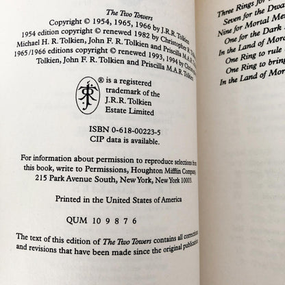Lord of the Rings: The Two Towers by J.R.R. Tolkien [1994 TRADE PAPERBACK]