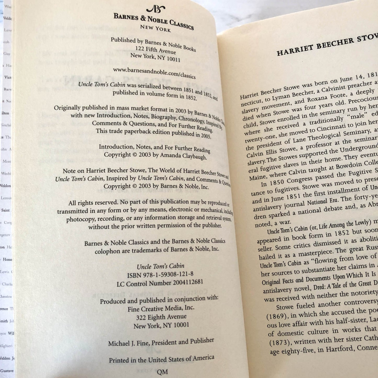 Uncle Tom's Cabin by Harriet Beecher Stowe [TRADE PAPERBACK] 2005