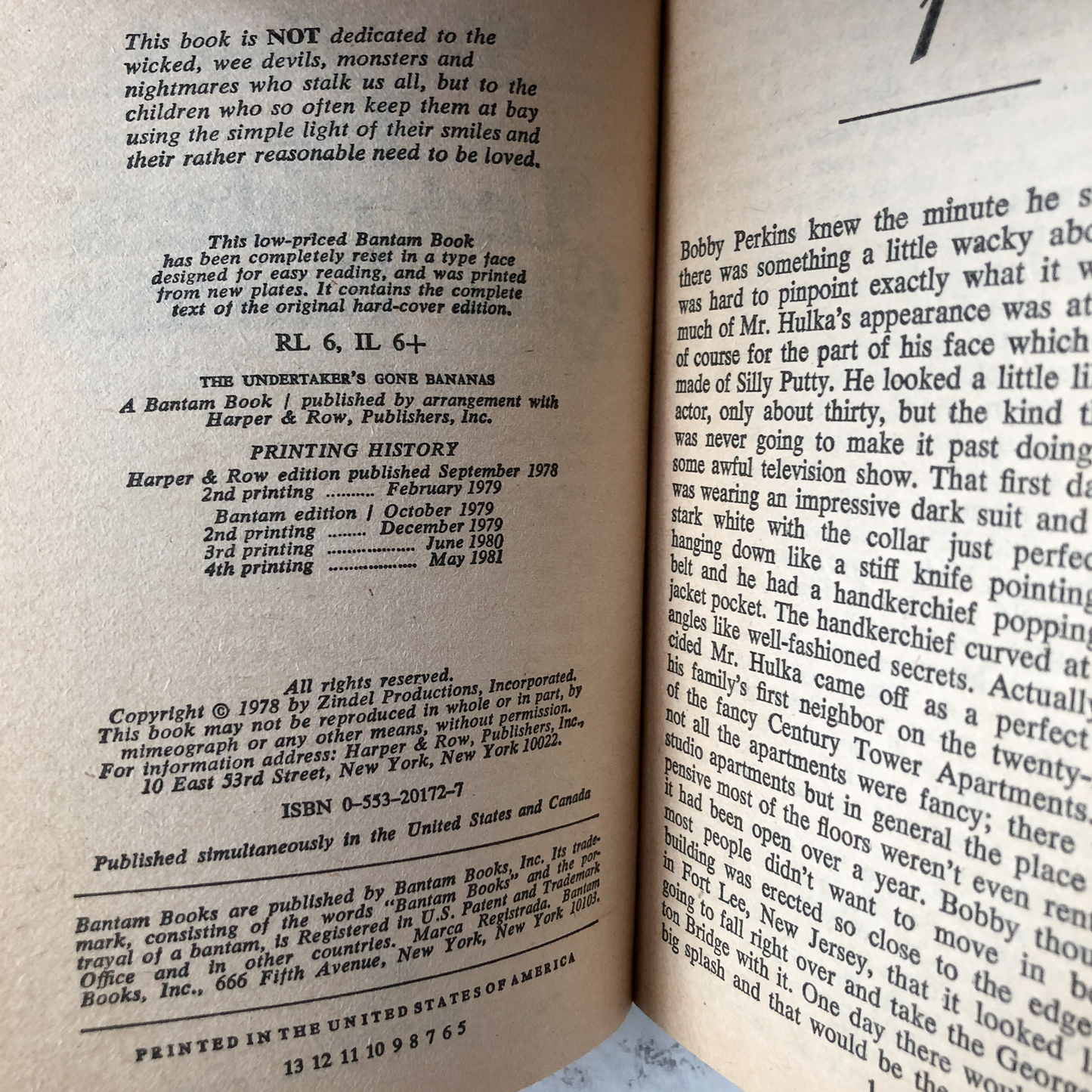 The Undertaker's Gone Bananas by Paul Zindel - Bookshop Apocalypse