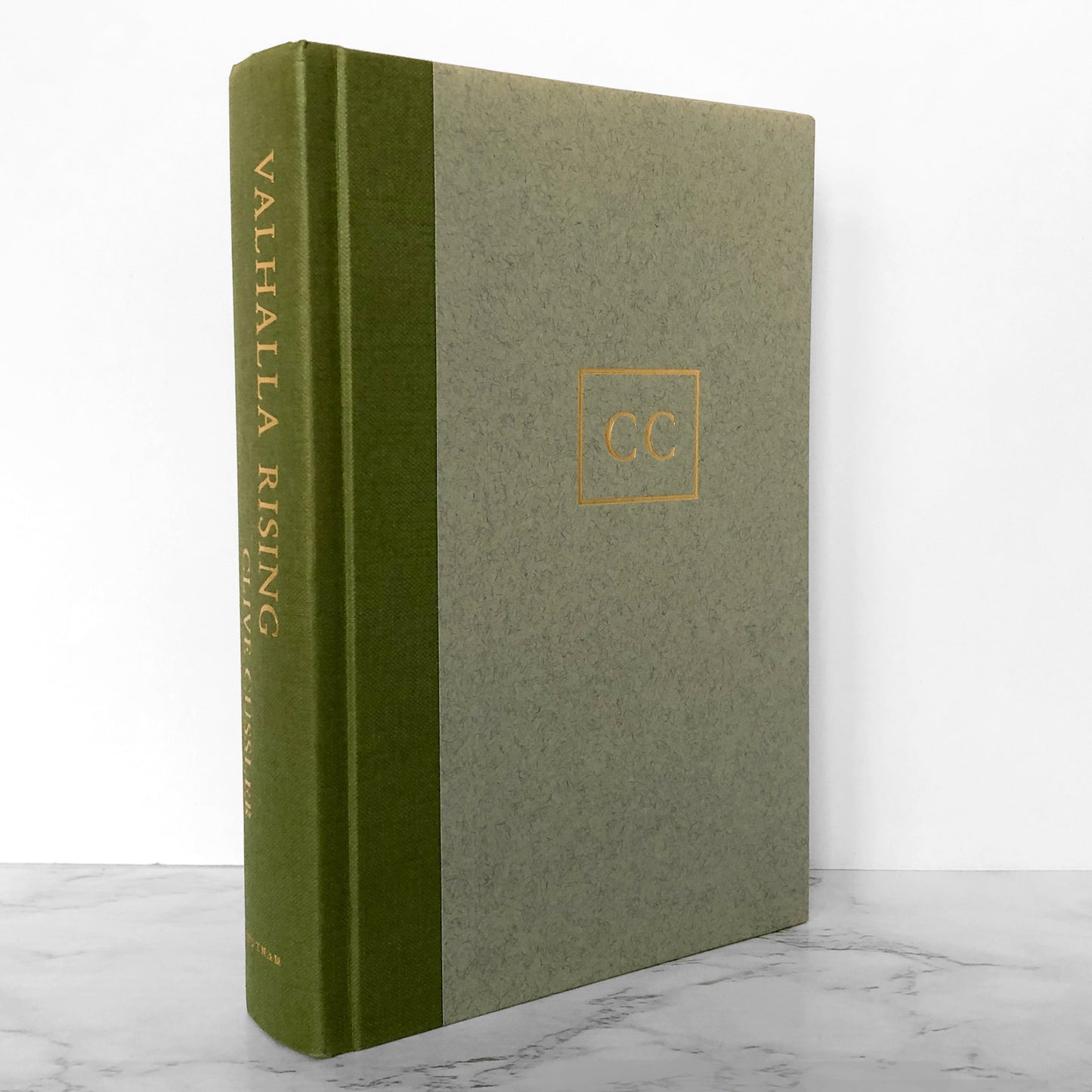 Valhalla Rising by Clive Cussler SIGNED! [FIRST EDITION / FIRST PRINTING] 2001