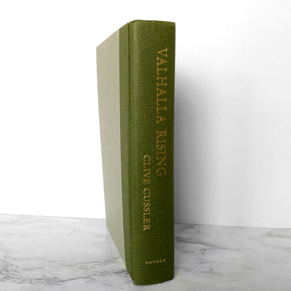 Valhalla Rising by Clive Cussler SIGNED! [FIRST EDITION / FIRST PRINTING] 2001