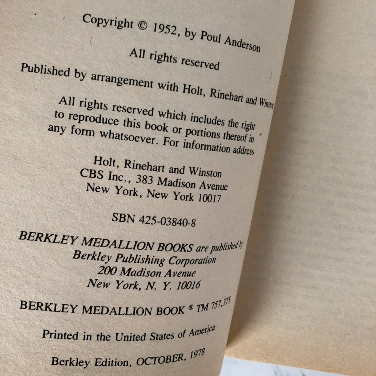 Vault of the Ages by Poul Anderson [1978 PAPERBACK]