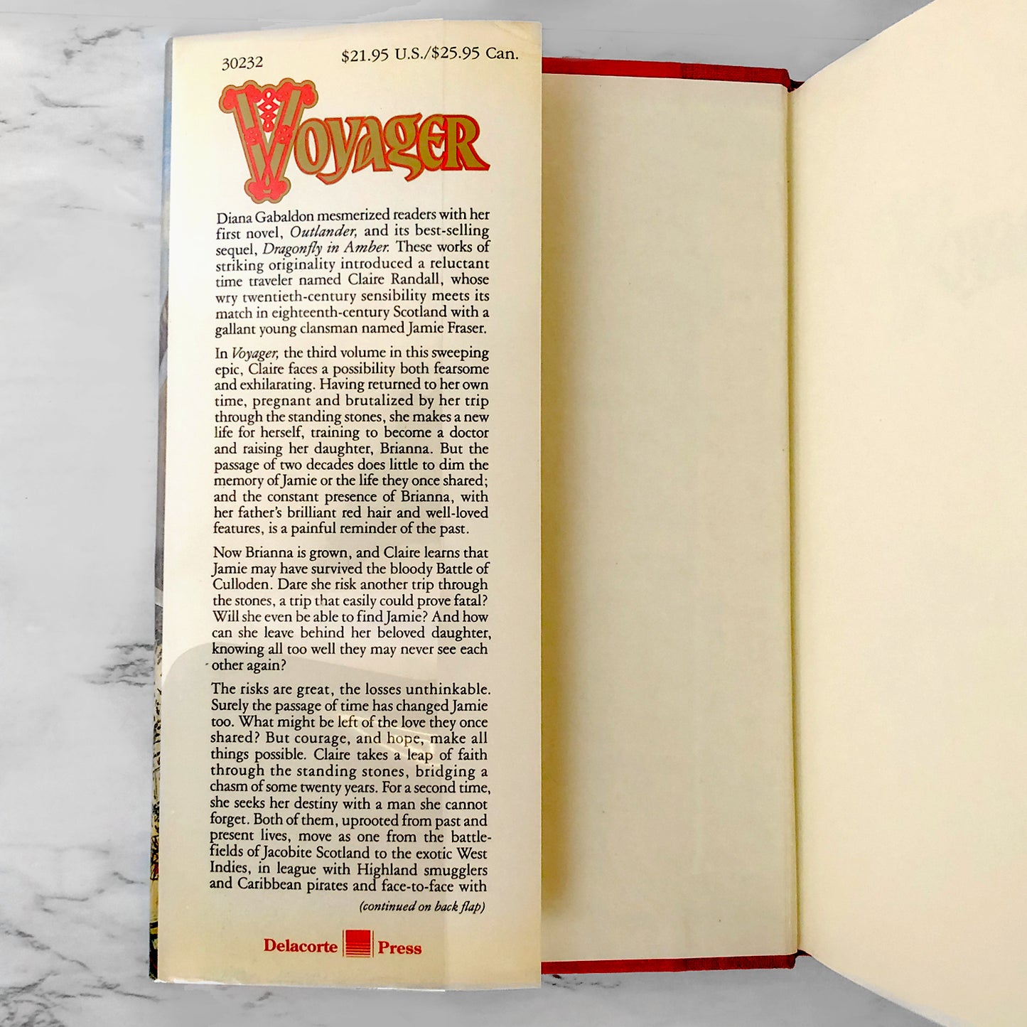 Voyager by Diana Gabaldon SIGNED! [FIRST EDITION] 1994 Outlander #3