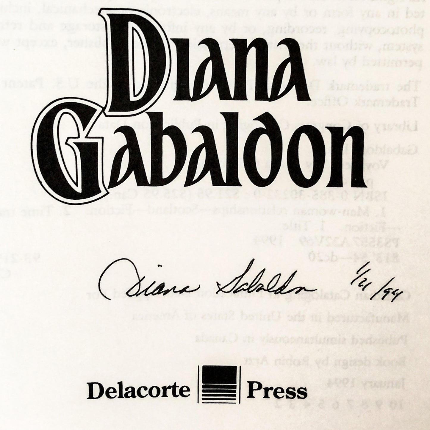 Voyager by Diana Gabaldon SIGNED! [FIRST EDITION] 1994 Outlander #3